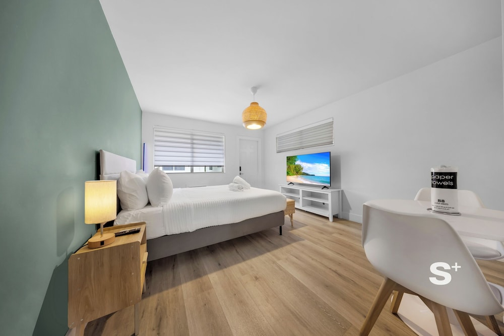 Stylish Studio Parking-Gym Near Aventura