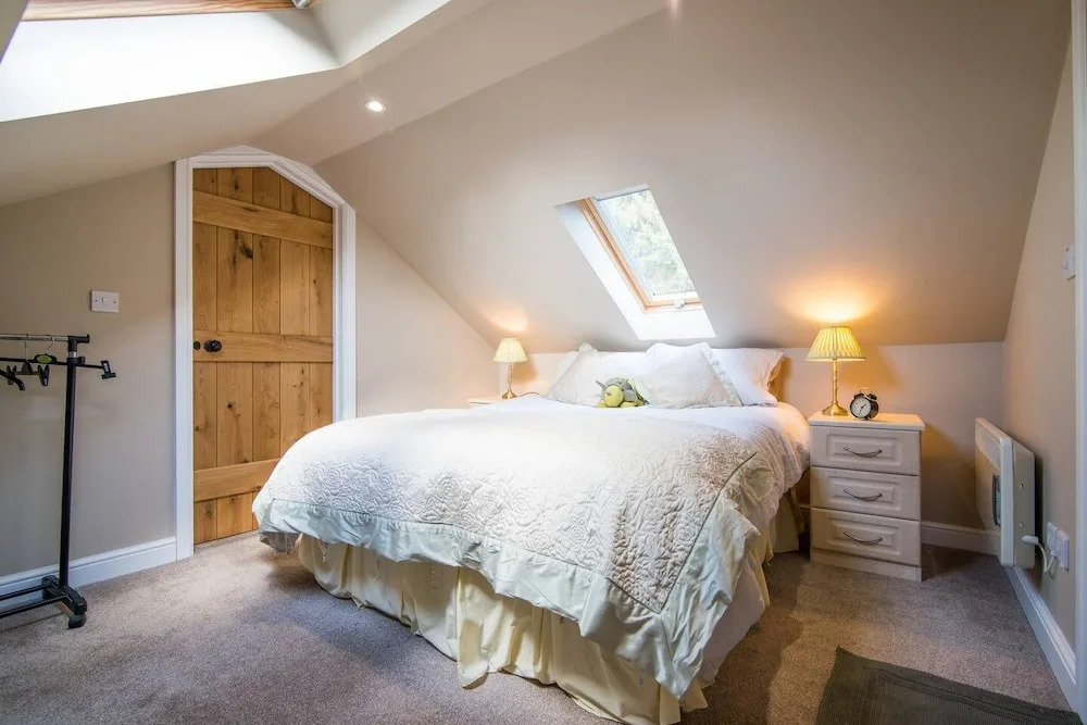 Super Spacious Barn Conversion With Free Wifi, Netflix Fireplace