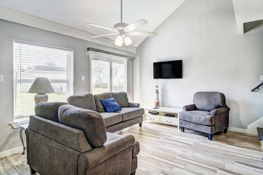 El Cortezs   EC117 - 3 Br Condo
