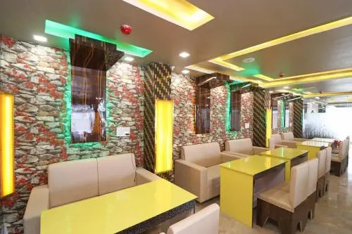 Collection O 24604 Hotel GMC Grand Luxury Stay