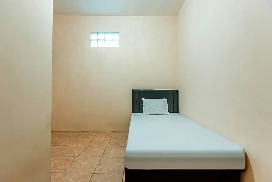 OYO Life 2424 Kost Luqman 2