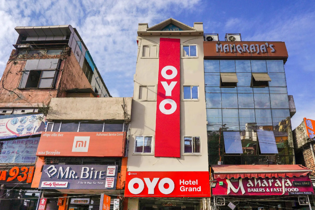 OYO 67184 Hotel Grand Inn