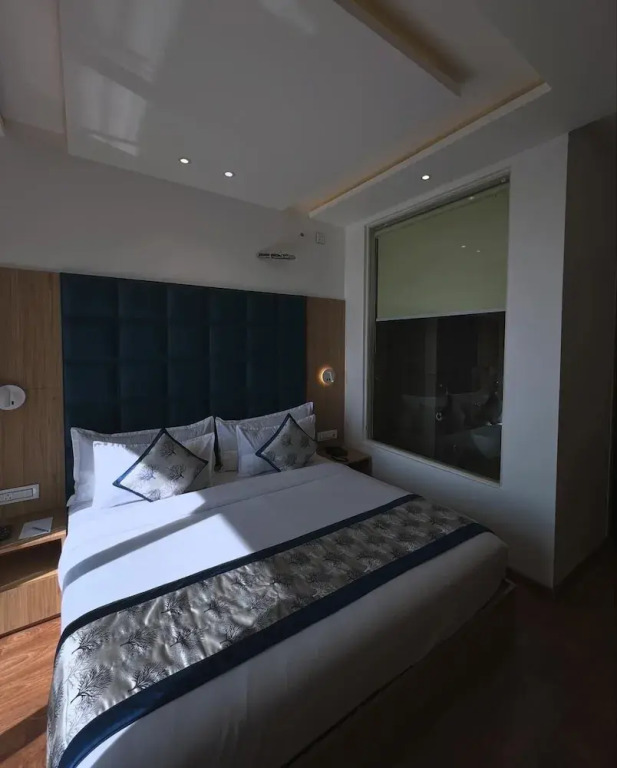 Jot Pass Hotel