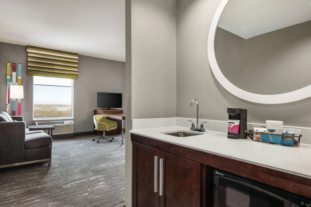 Hampton Inn Brooklyn Park