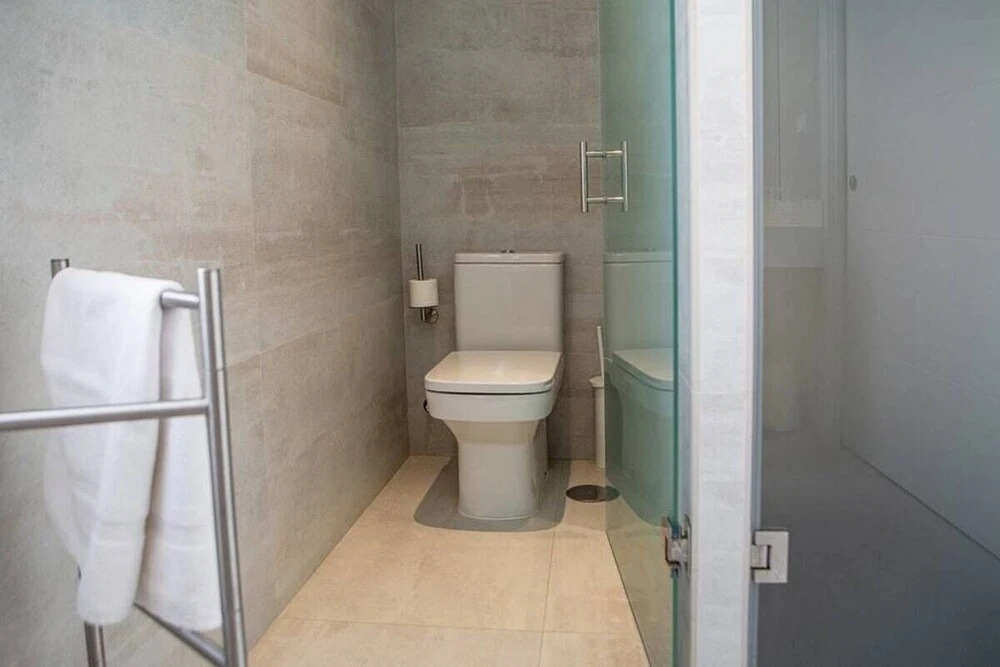 Stunning 1 bed W/sunny Terrace in Madrid Center