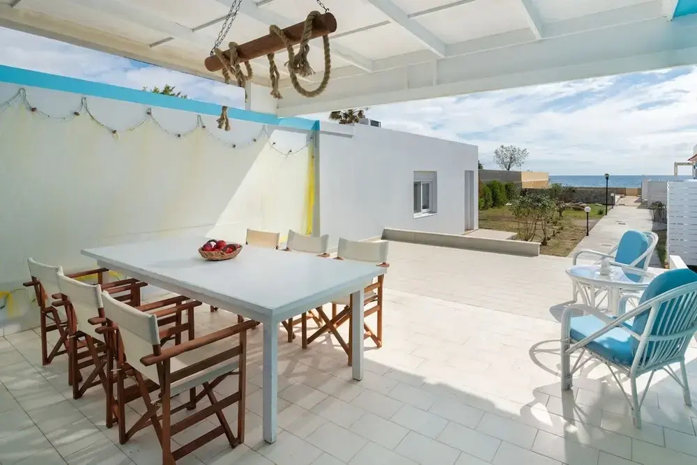 The Cottage South Escape With Beach Front Pool
