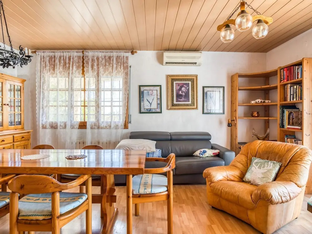 Exotic Villa in Coma-ruga with Private Swimming Pool