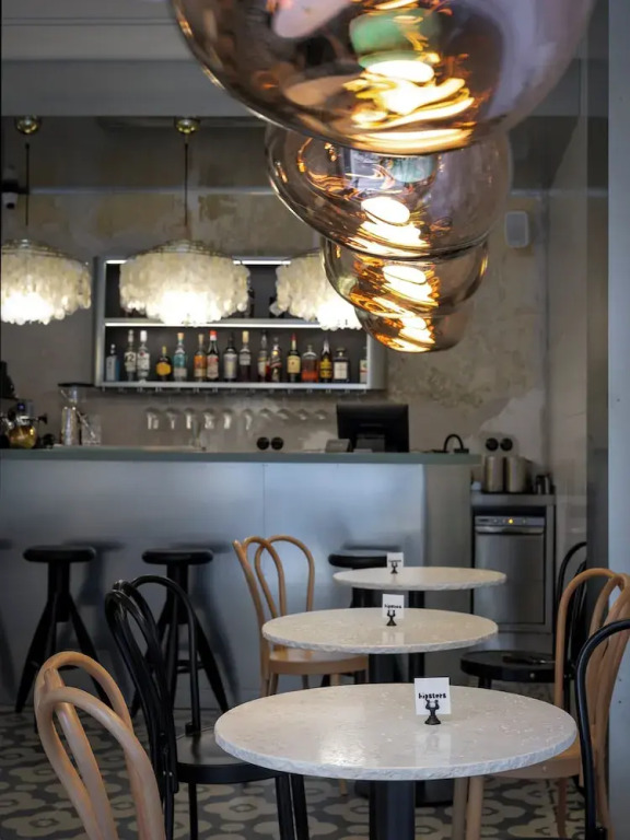 Hipsters Hotel