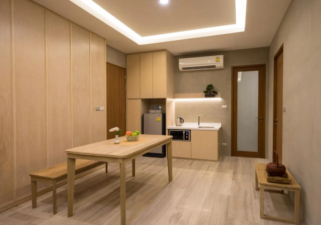 Chu Hotel