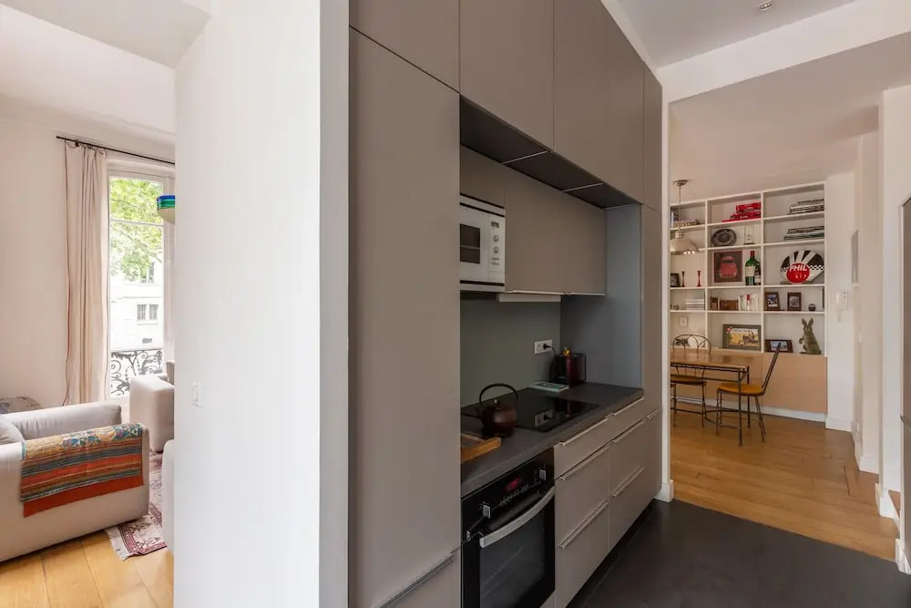 Sophisticated Home close to the Museums