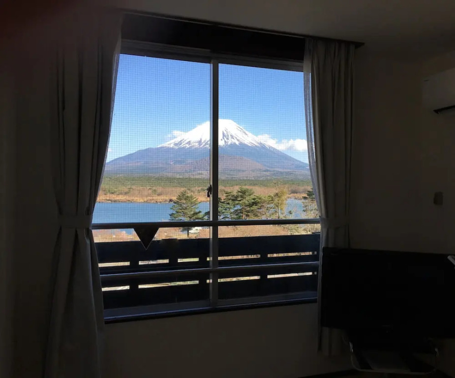Shoji Mount Hotel