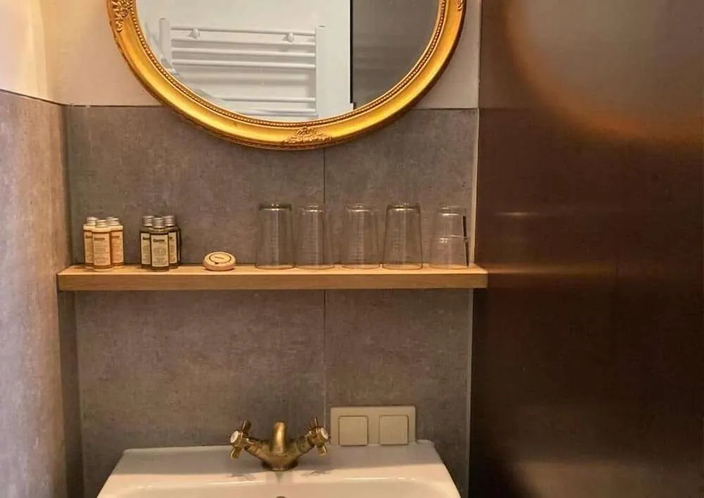 Hotel Lux