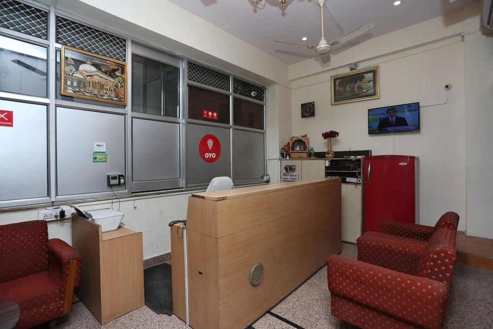 OYO 9926 Hotel Bharat INN