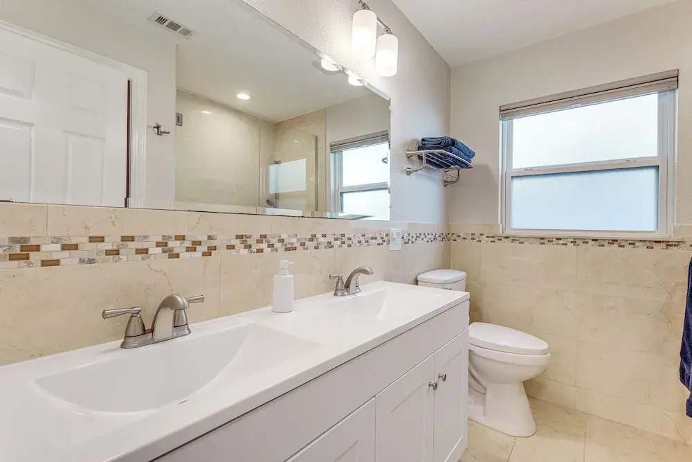Indian Rocks Beach Home - 2 Blocks to Beach!