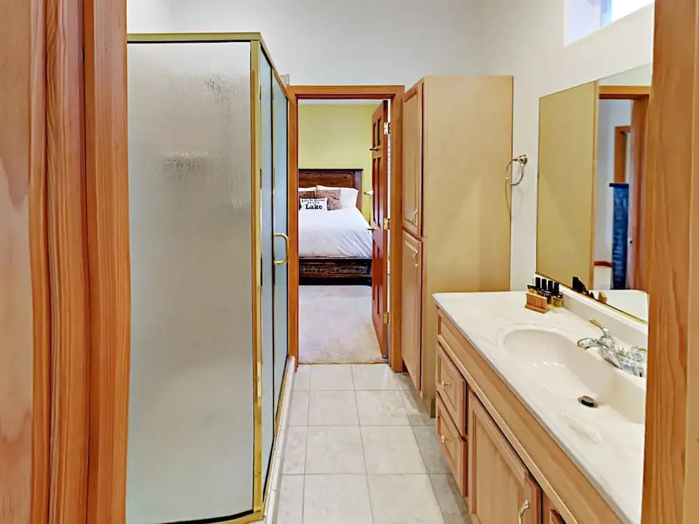 Westlake Village - 3 Br Home