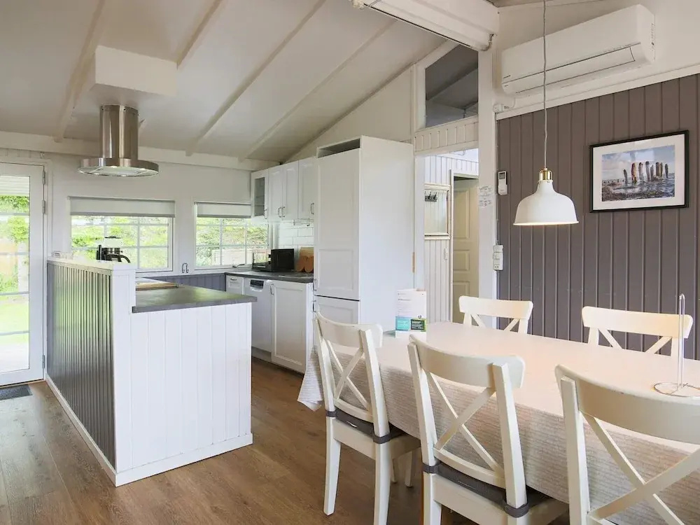 8 Person Holiday Home in Vaeggerlose
