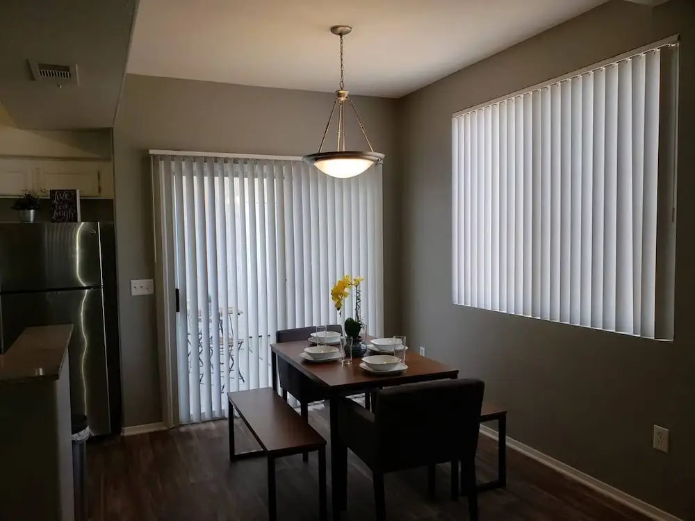 Safe, Quiet & Gorgeous Home 15 Minutes to Strip!