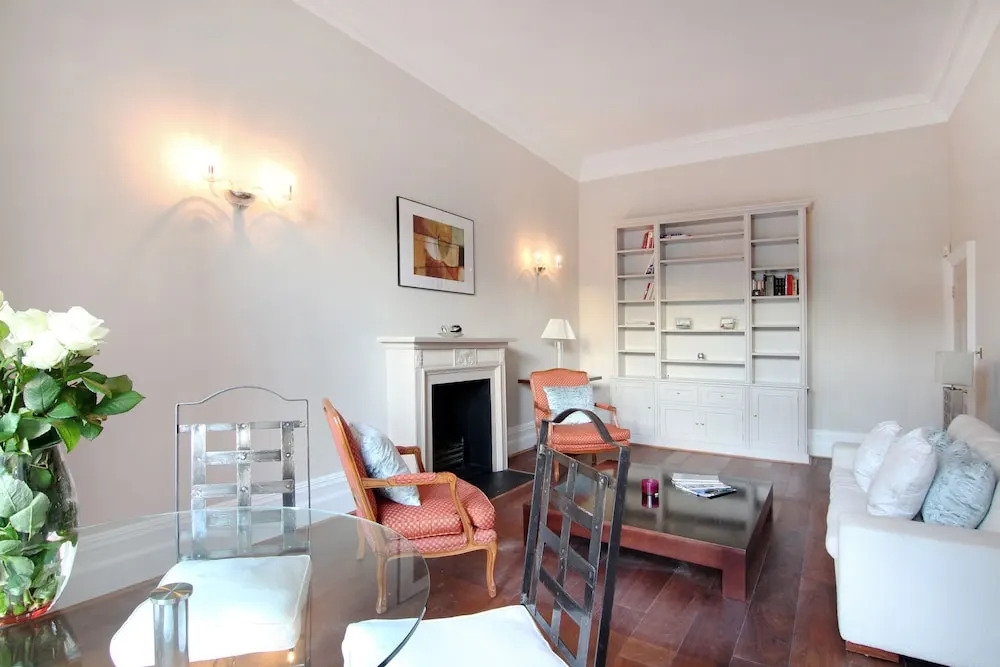 London Lifestyle - Knightsbridge VI