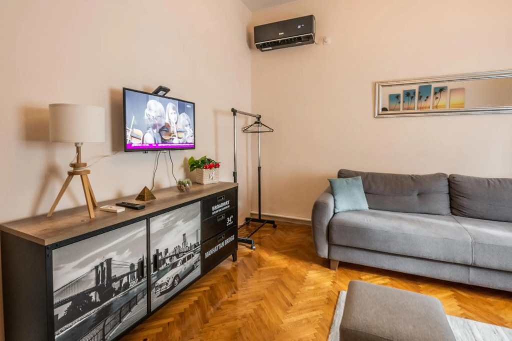 Neimar Apartment with Wi-Fi and parking