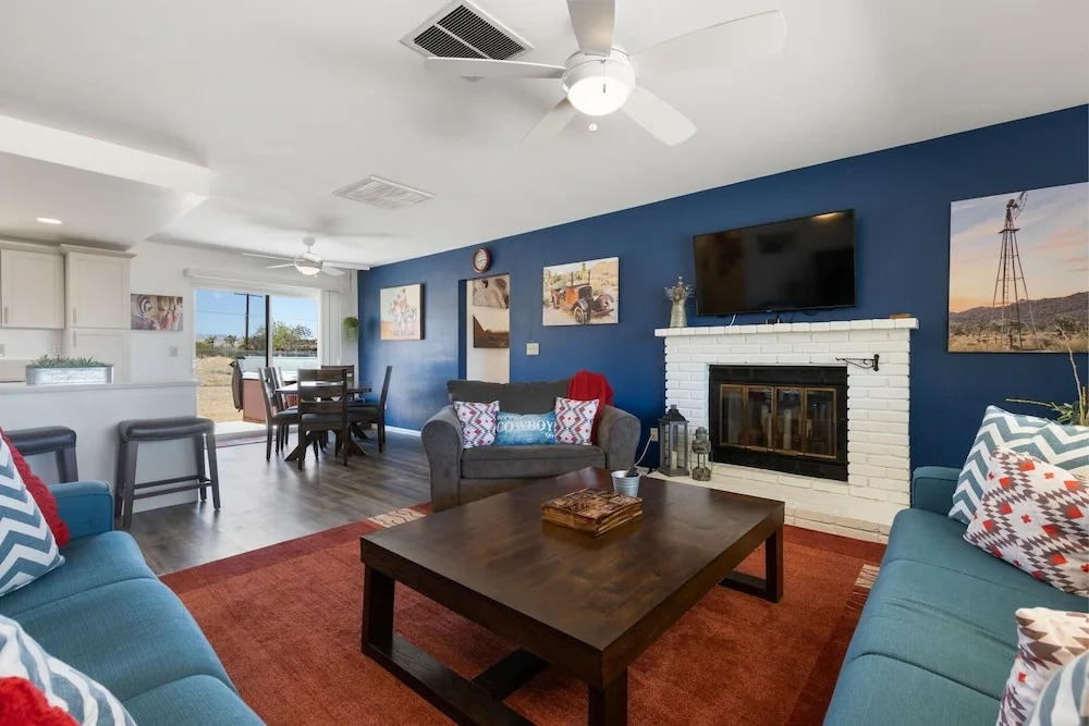 Horseshoe House - Hot Tub, Bbq And Fire Pit! 4 Bedroom Home by RedAwning