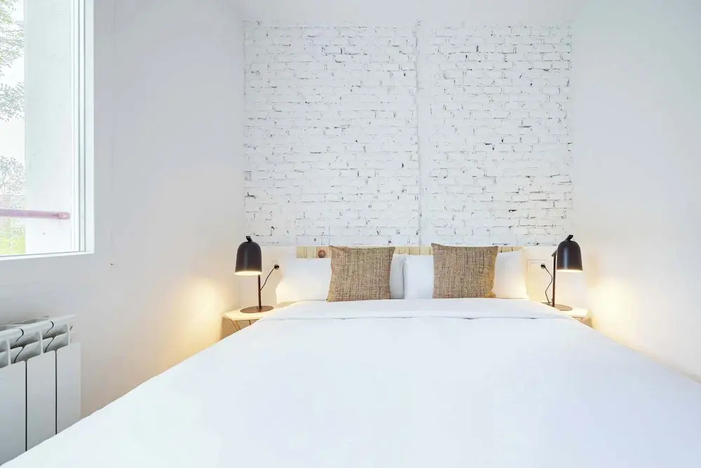 Vallecas Suites by Olala Homes
