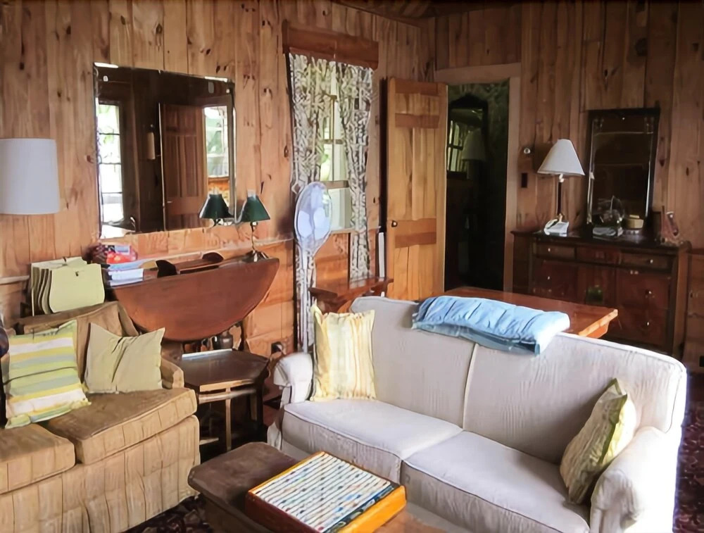 Christines Cottage - One Bedroom Cottage