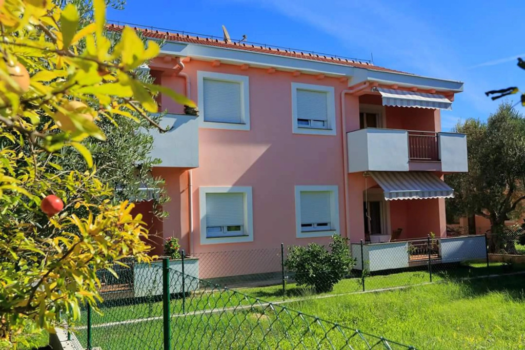 Apartment With 2 Bedrooms in Bibinje, With Enclosed Garden and Wifi -