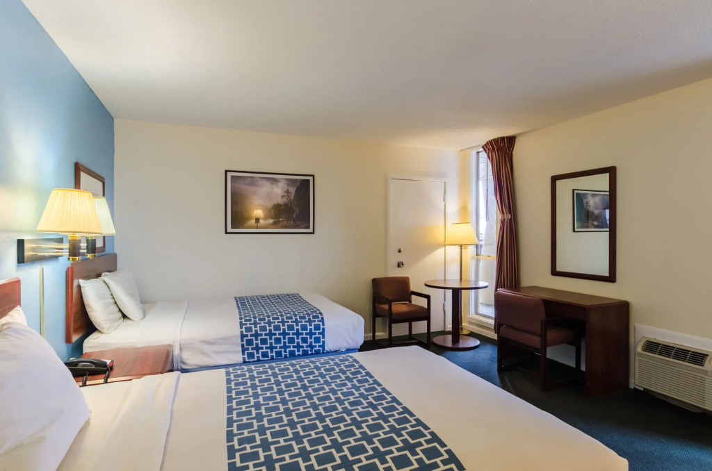 Alamo Inn & Suites