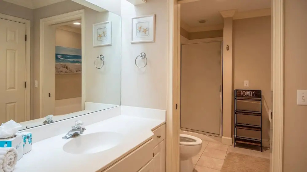 206 N Shore Pl 2 Bedroom Condo