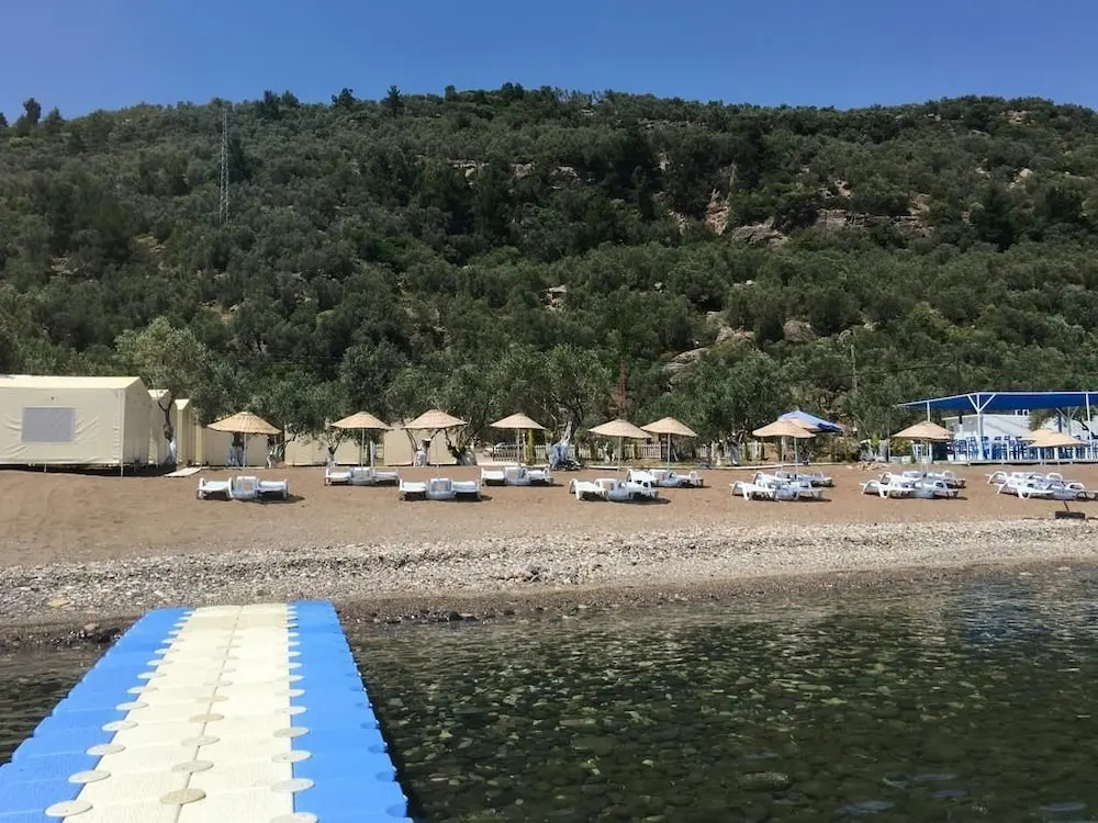 Mavizeytin Beach Club