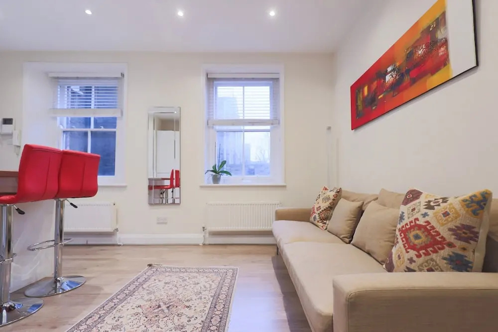 Modern 2 Bedroom Flat Near Baker Street