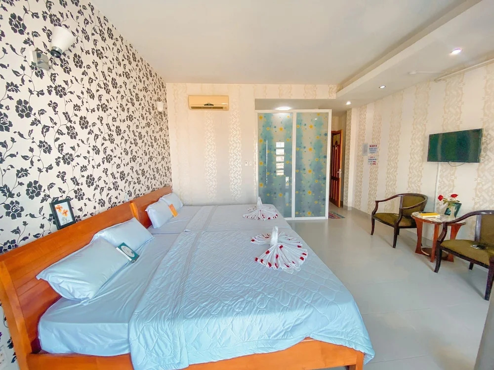 Phuoc Hai Hotel by The Moment