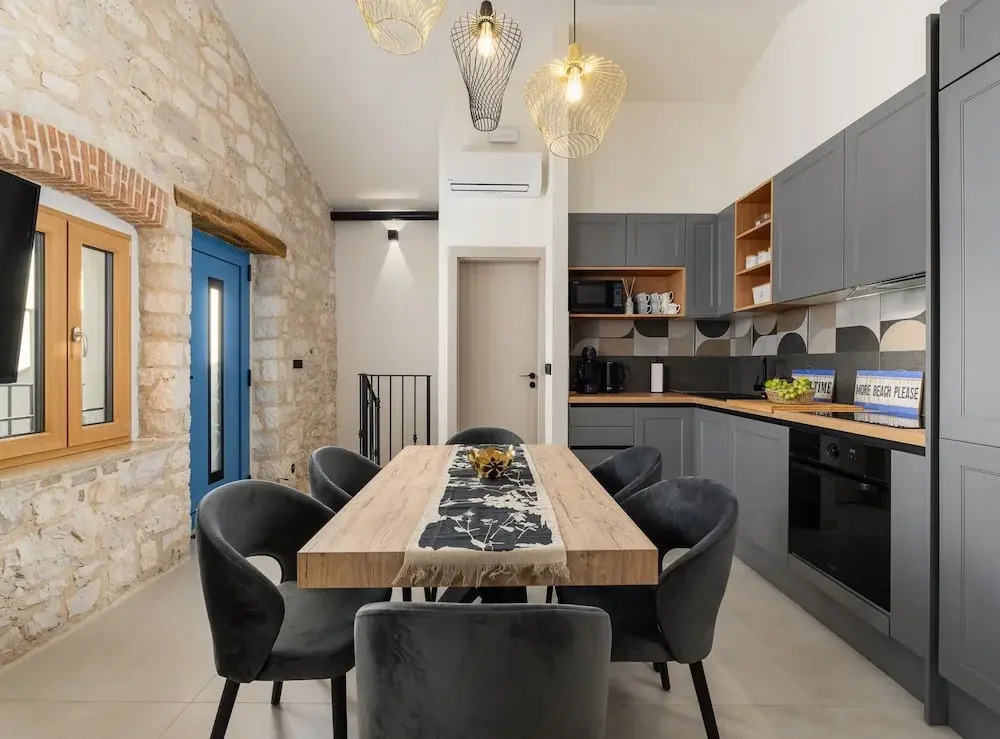 Beautiful Apartment With View