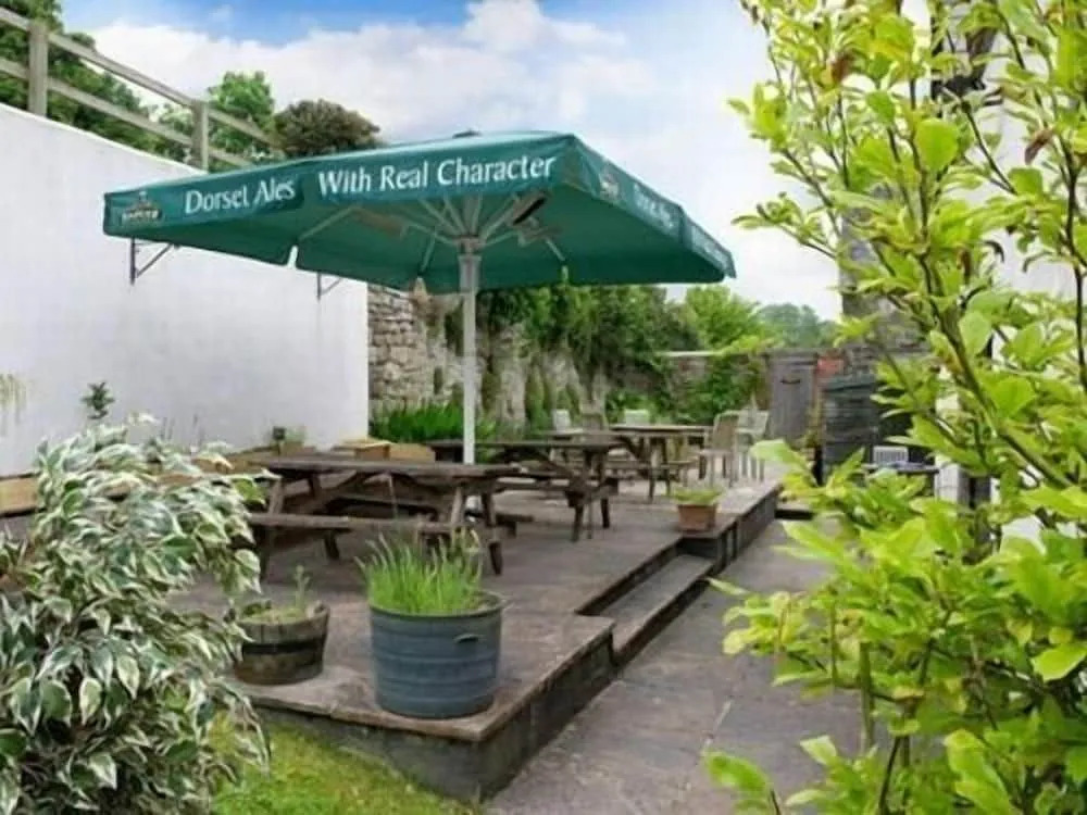 The Grove Arms
