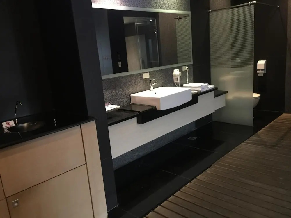 LI-GIN Motel
