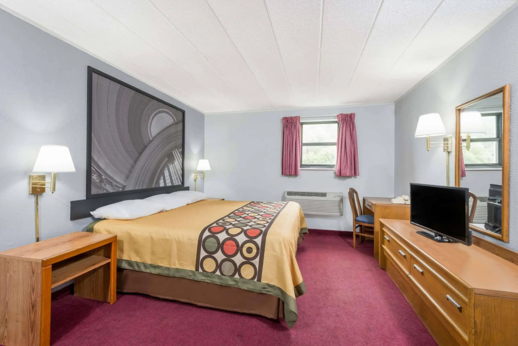 Sprucewood Inn