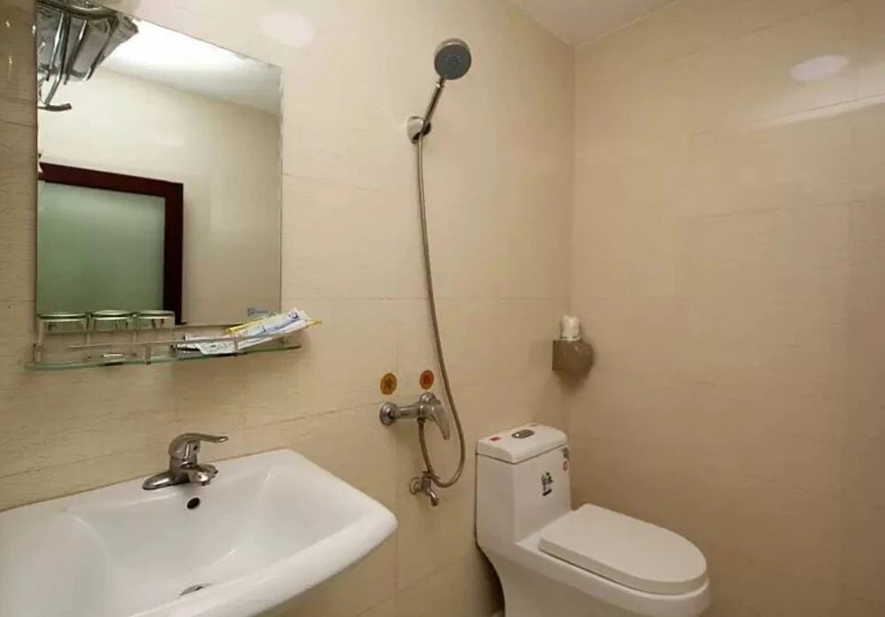 Zhaolvchang Holiday Hotel (Yangshuo County Kindergarten West Street)