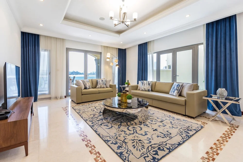4 Bedroom Garden Villa at Frond O by Deluxe Holiday Homes