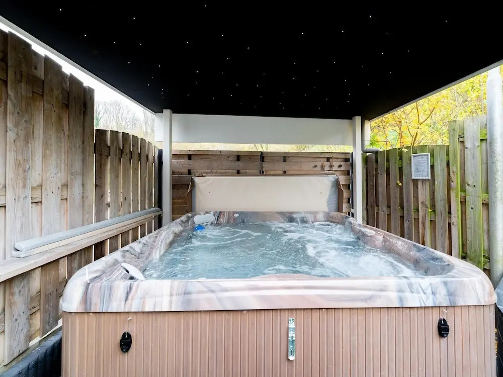 Luxury Apartment in Schin op Geul with Hot Tub & Sauna