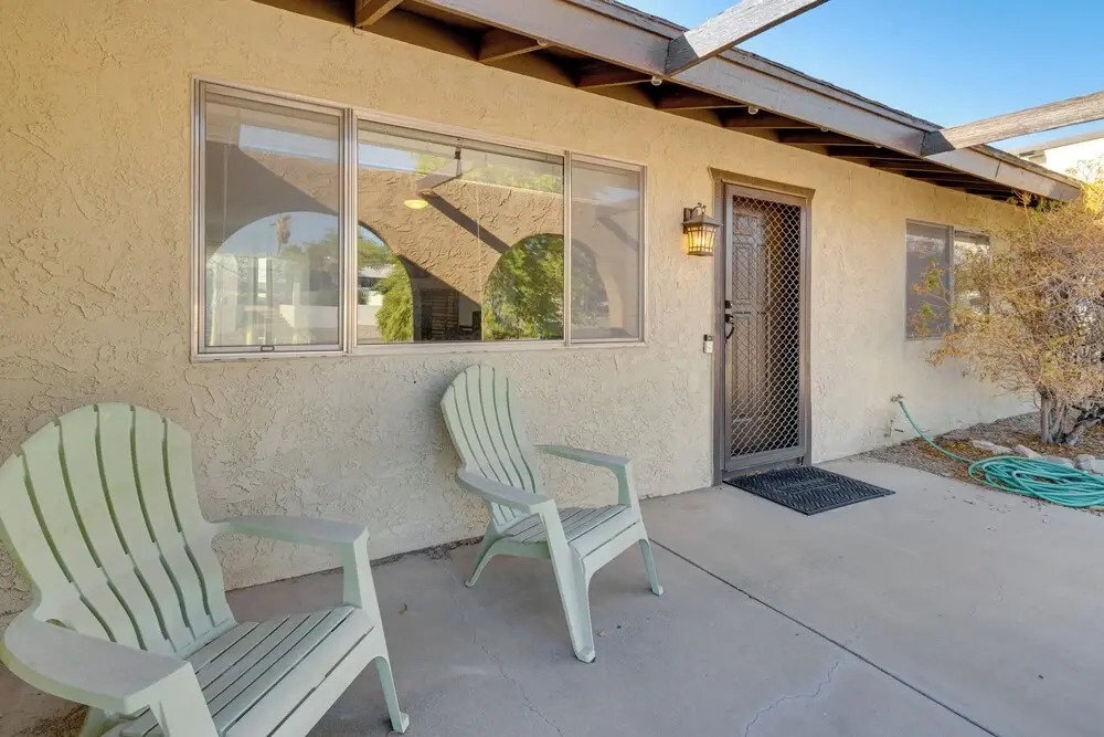 2 Mi to Lake Havasu: Pet-friendly Home