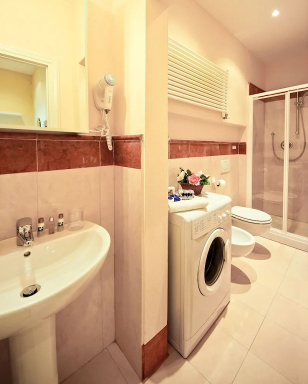 Alfani Suite