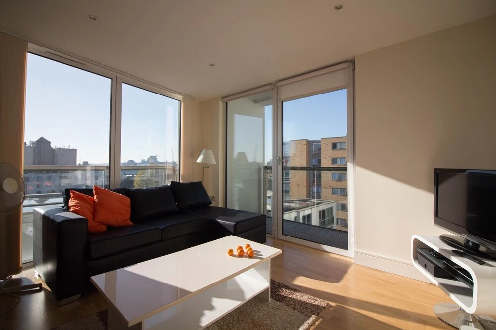 South Quay Apartment Two