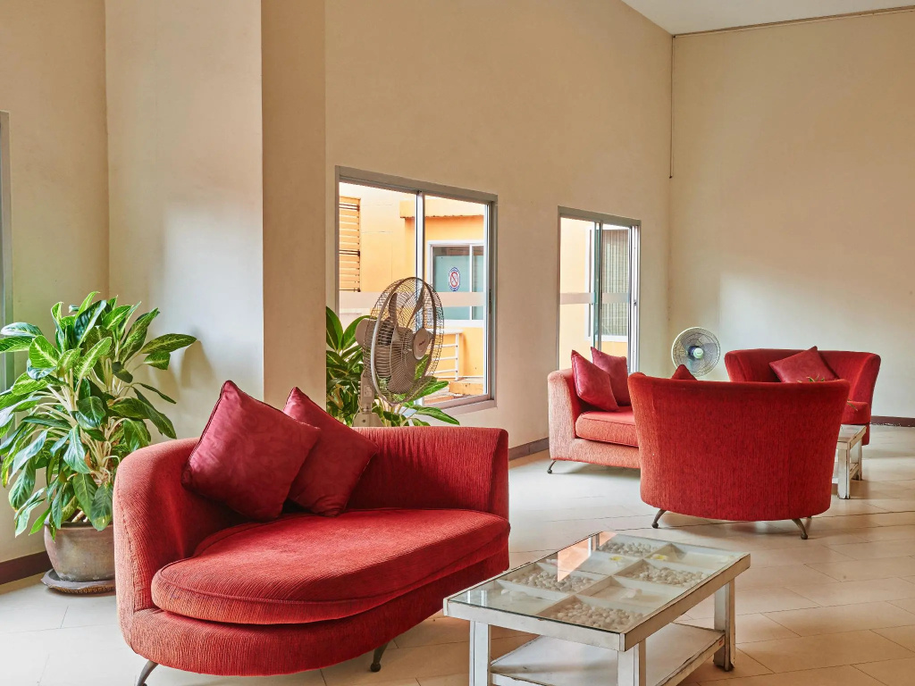 Eastiny Plaza Hotel