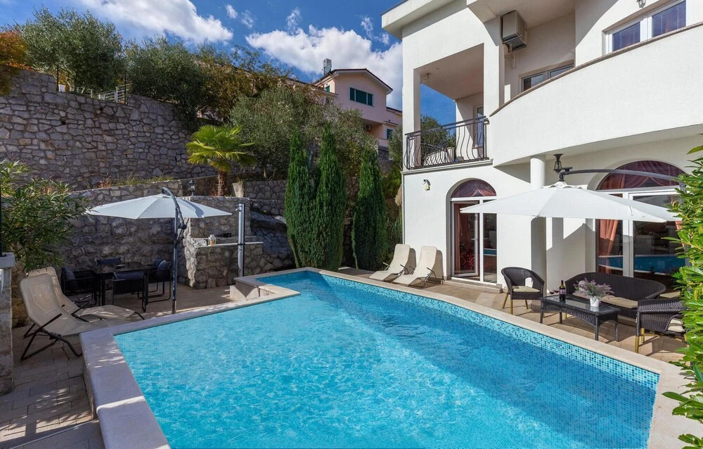 Lovely Home In Veprinac
