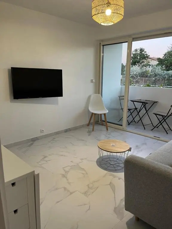 Superbe appartement avec balcon et parking