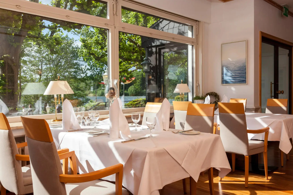 Hotel Dieksee - Collection by Ligula