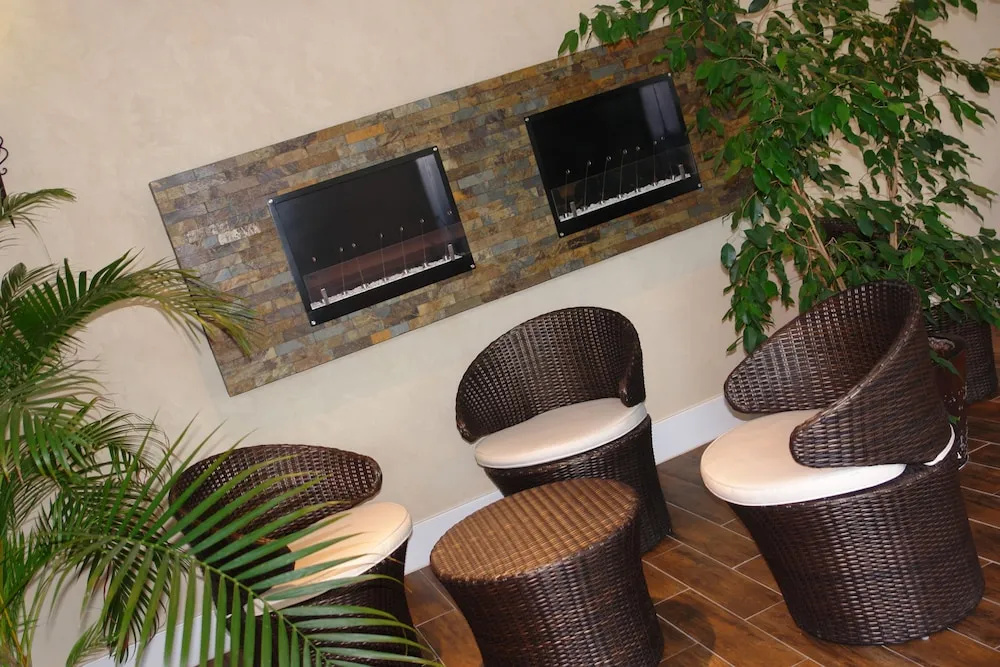 Brit Hotel Olympia