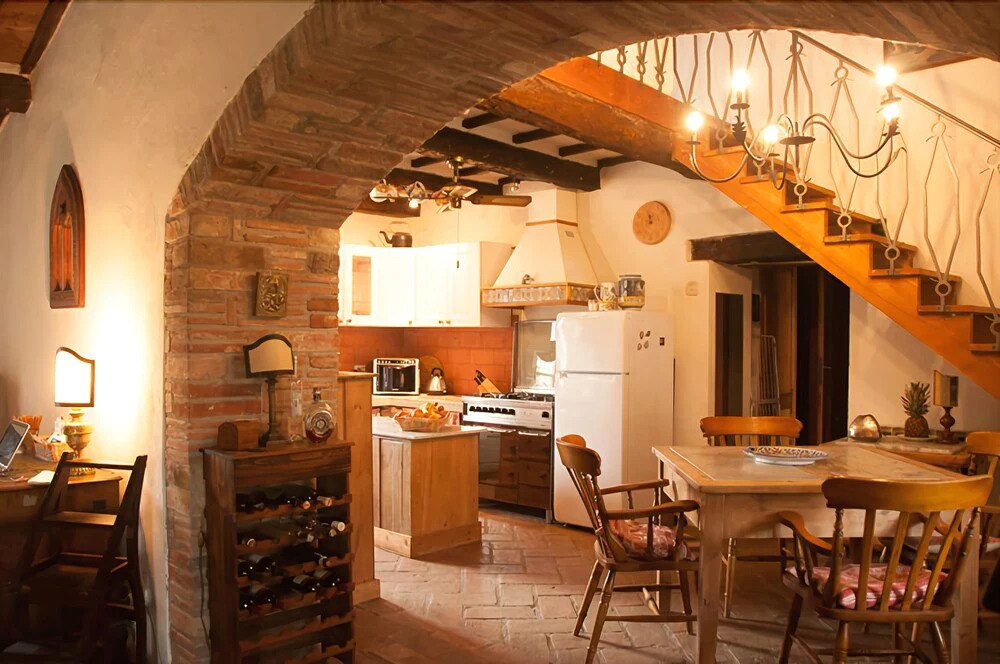 TENUTA SOSPESA - Exclusive Villa, Pool & Party Barn near Tuscany
