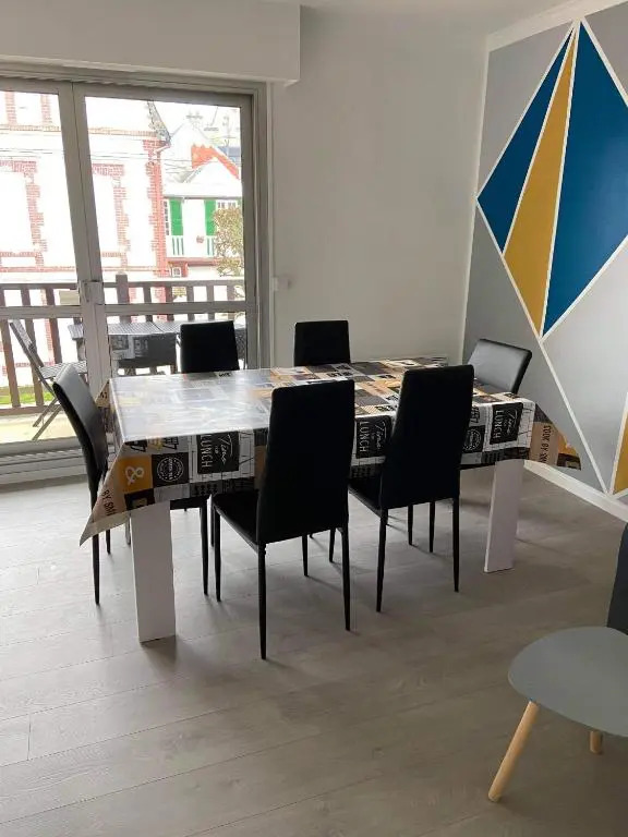 Cabourg centre, appartement pour 5 personnes à 100m de la mer