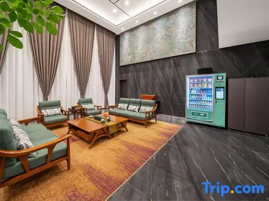 Urba S Hotel (Yili Xinyuan Kaiyuan Food Plaza Branch)